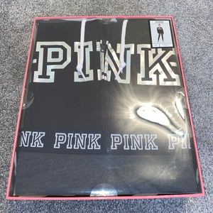 PINK GIFT PACK - FULL ZIP AND LEGGING - UNOPENED!